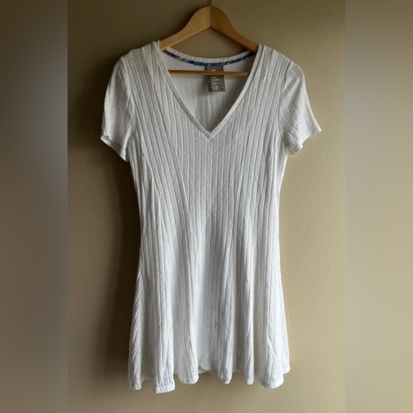 Anthropologie Dresses & Skirts - Anthropologie Dolan Left Coast White Knit Ribbed V-Neck Dress Womens Size M